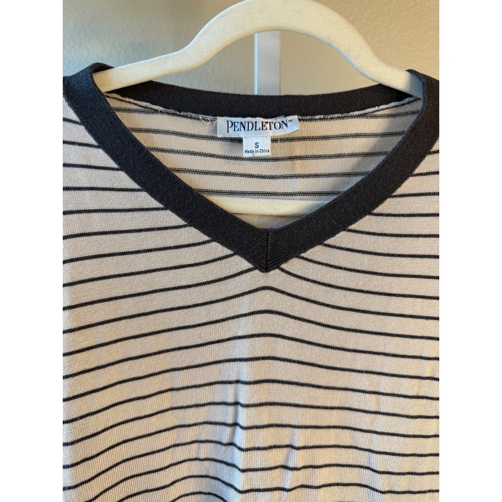 Pendleton Womens V-Neck Striped Sweater Beige Navy Blue Cotton Blend Size S - Picture 3 of 5